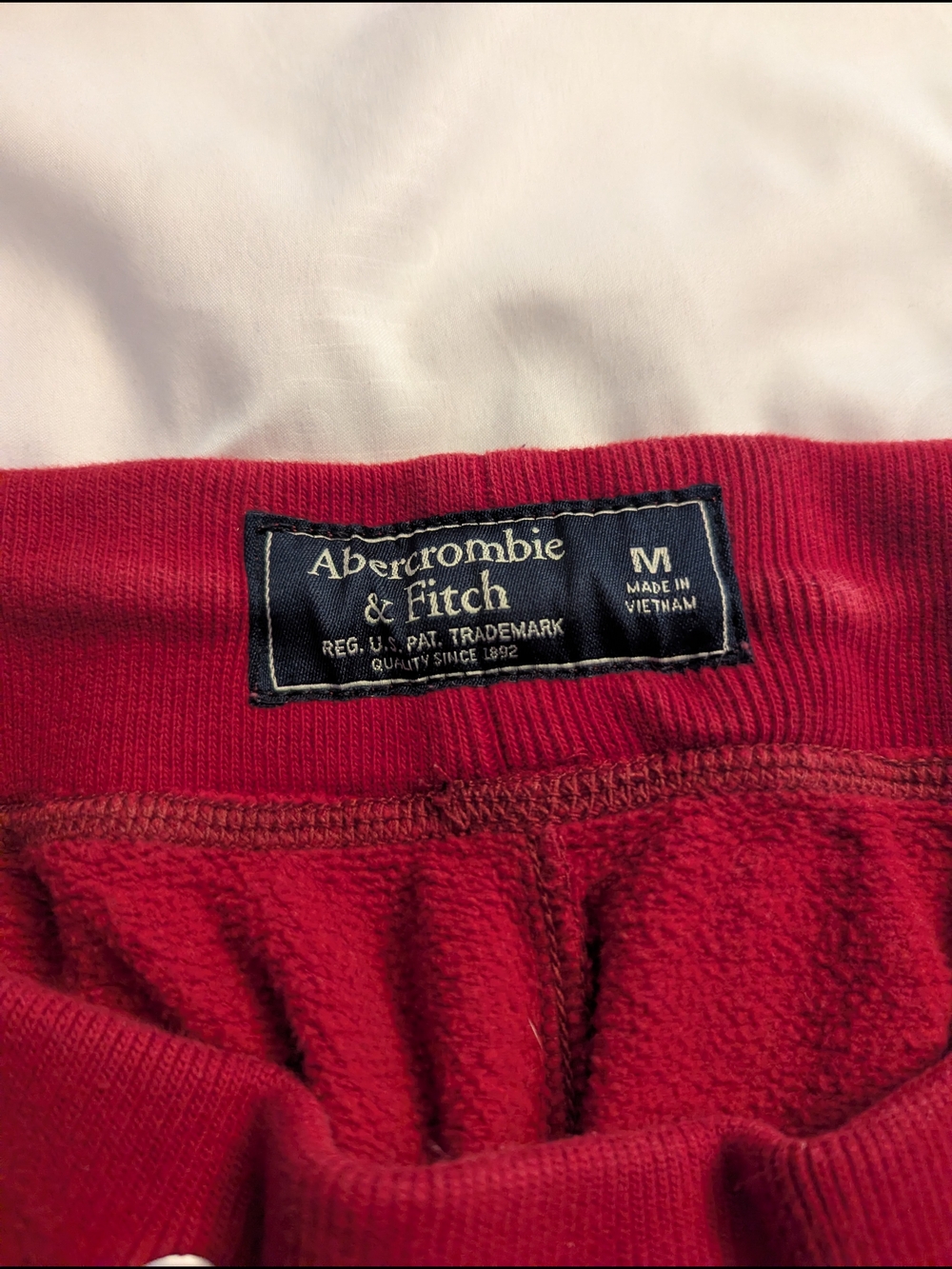 Abercrombie & Fitch Classic Fleece Jogger Sweatpants Red Men's Size Medium - Picture 3 of 3
